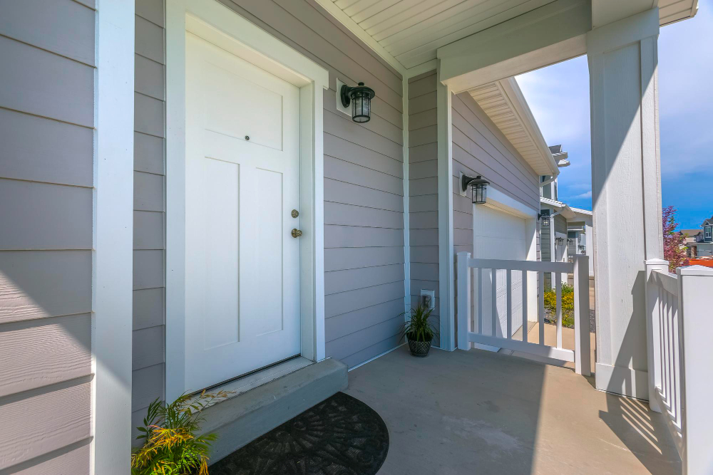 Mahnomen Pella® Door Styles